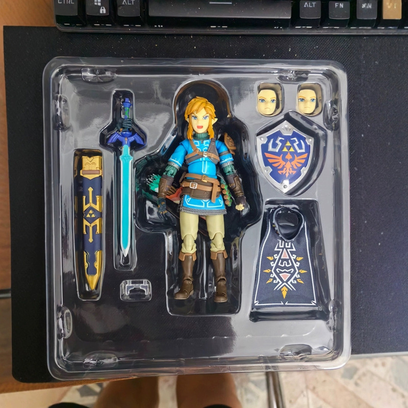 Resin Art Zelda - مجسم شخصية لينك من سلسلة فيجما