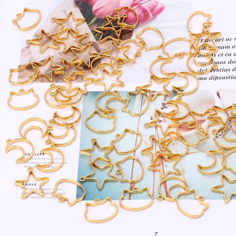 Bezels Pendant Resin - دلاية بإطار هندسي صغير ، مشغولات